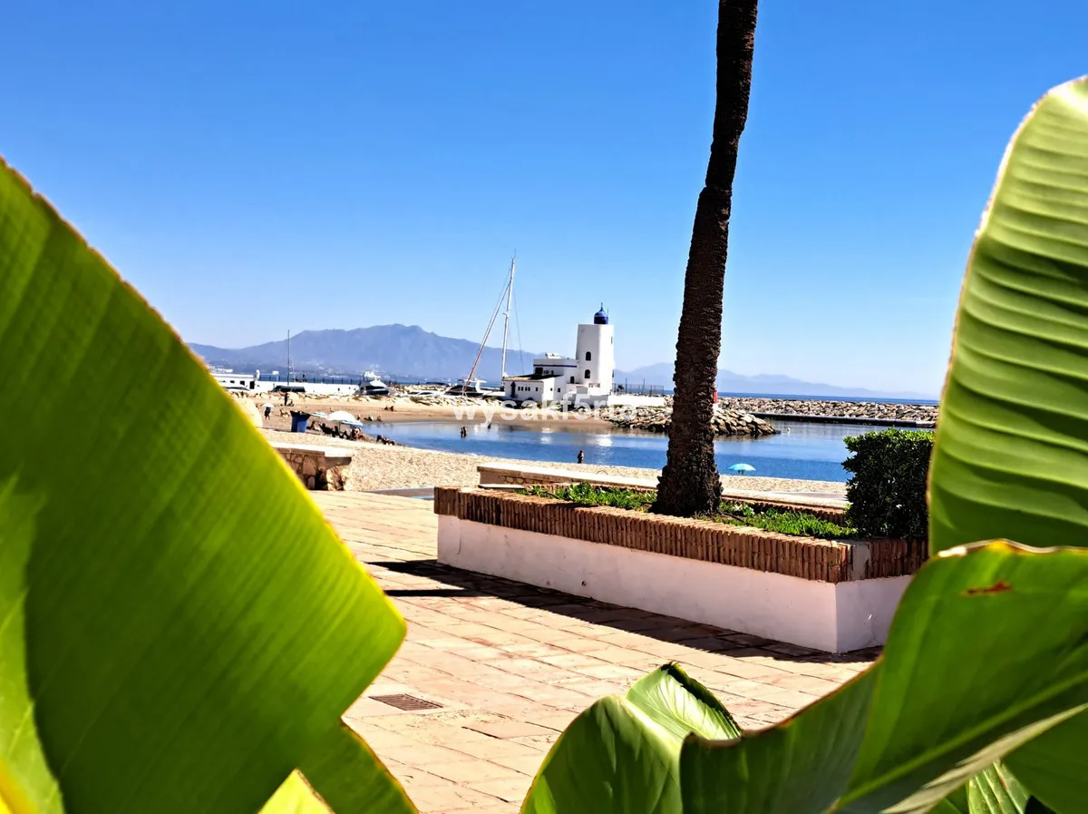 5854578c-1a90-4f2c-8b7f-5beb1bf40703