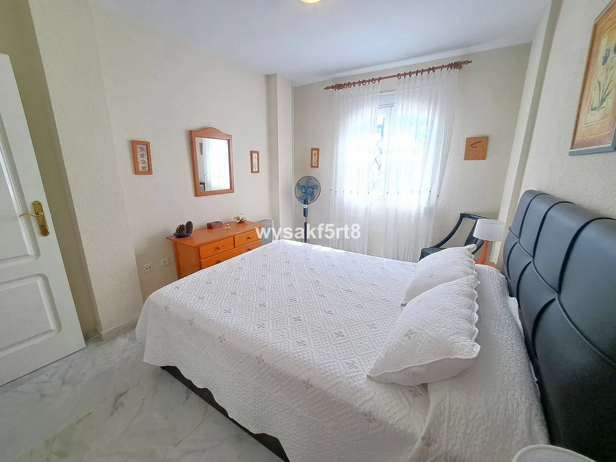 68517666-7d62-453a-81ce-cb5eb06b4731