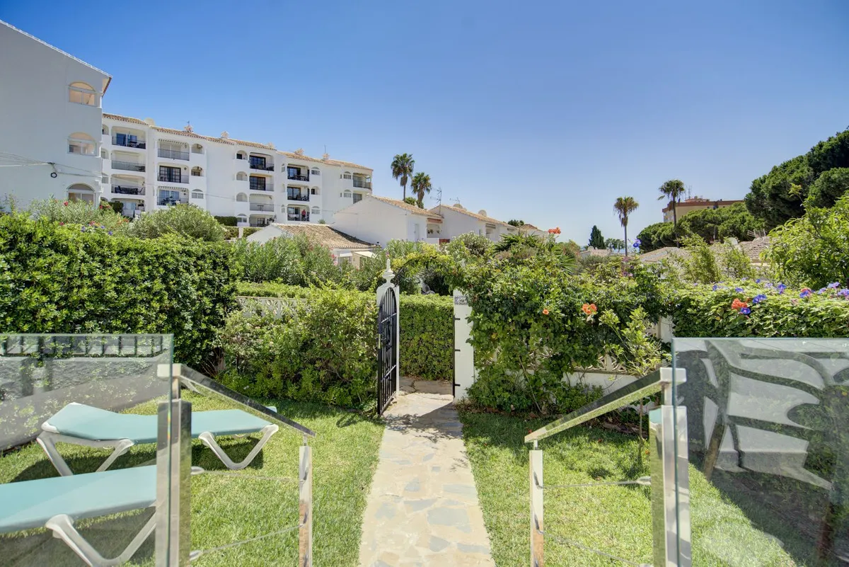 00eb40d4-8b55-4d88-bebe-12c3abf355c9