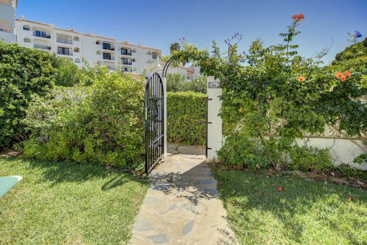 5ab4e1a4-b9e0-46ff-9cb9-967aab445dbf