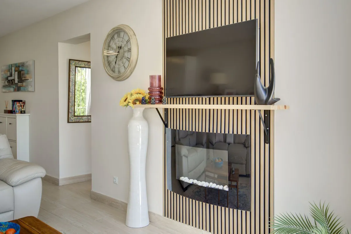 799f5c10-5e9c-49b8-8b7d-00856aa8f934