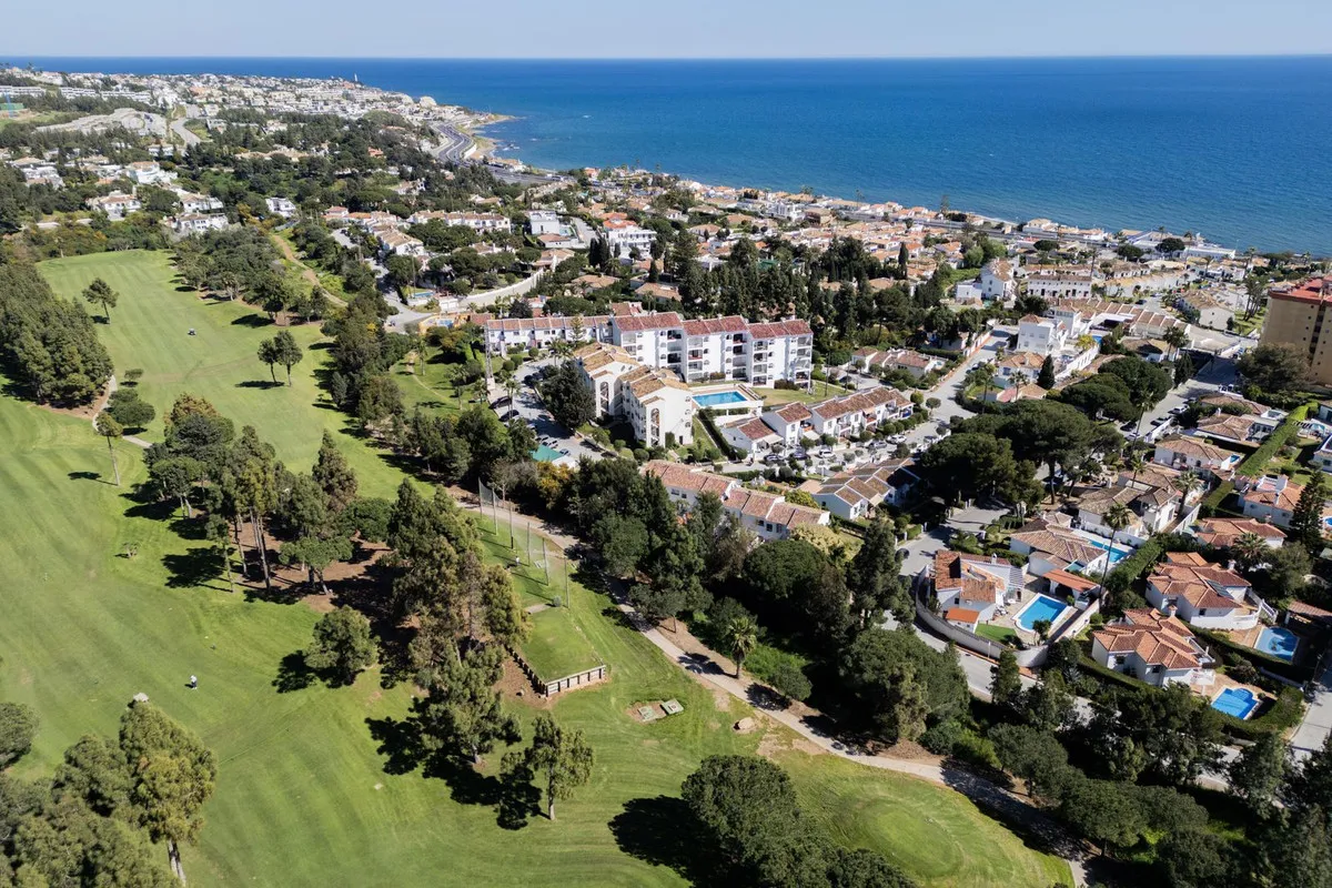 b102b9f5-4dbe-411a-96cb-33c0665a2d70