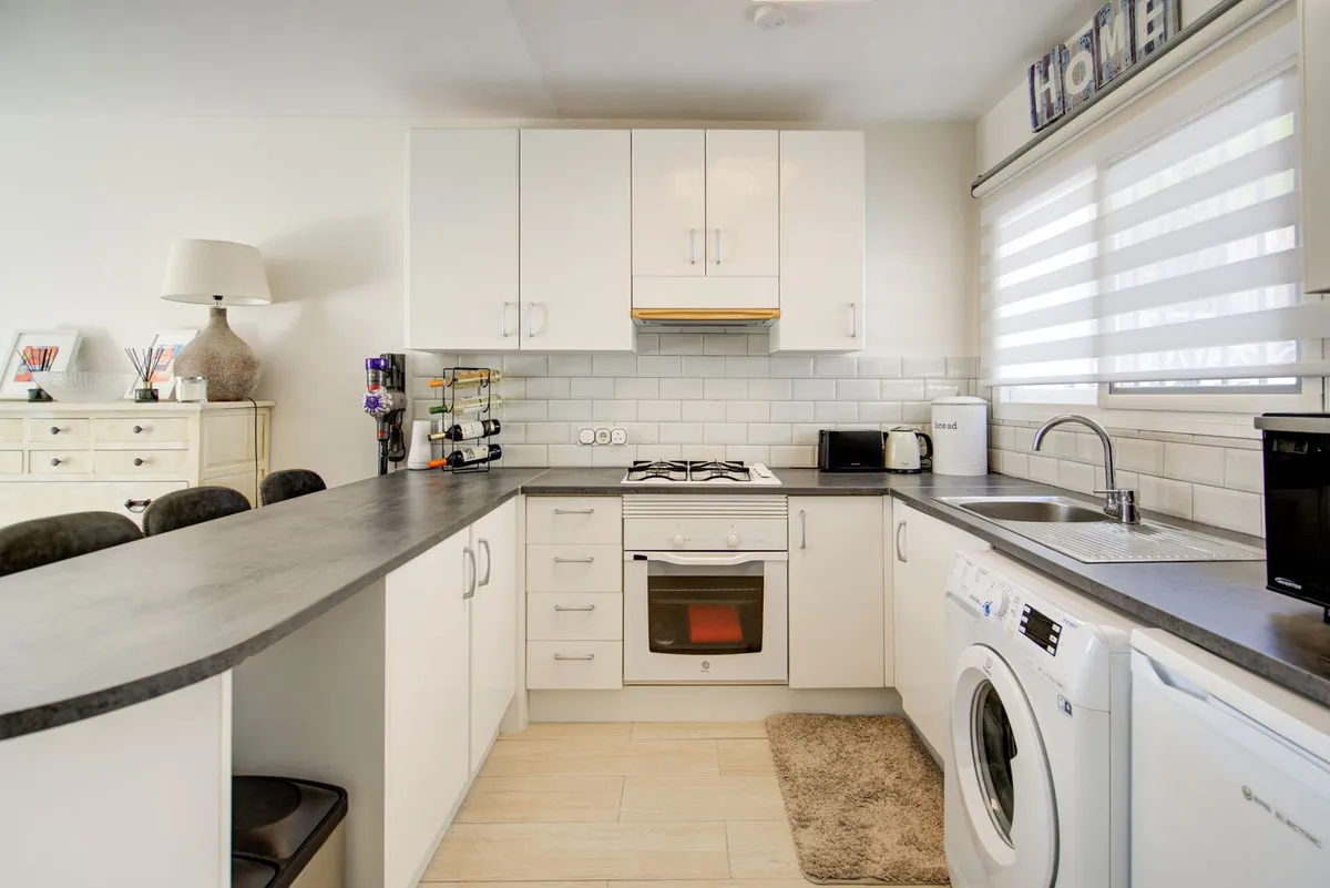 d8d3b18d-323b-4acc-adfc-999cc0fc1df6