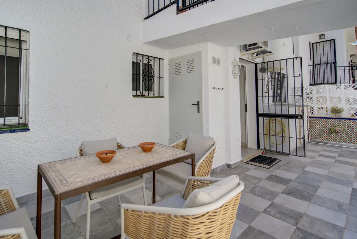 d9ec4d74-e749-4472-8e12-532d2e76843f