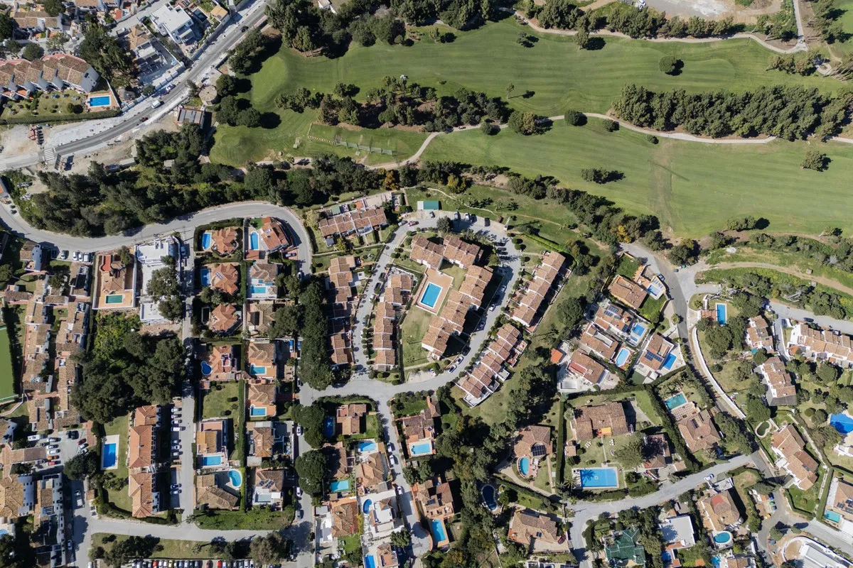 fb4261ee-2528-481d-a348-fc1688af1022