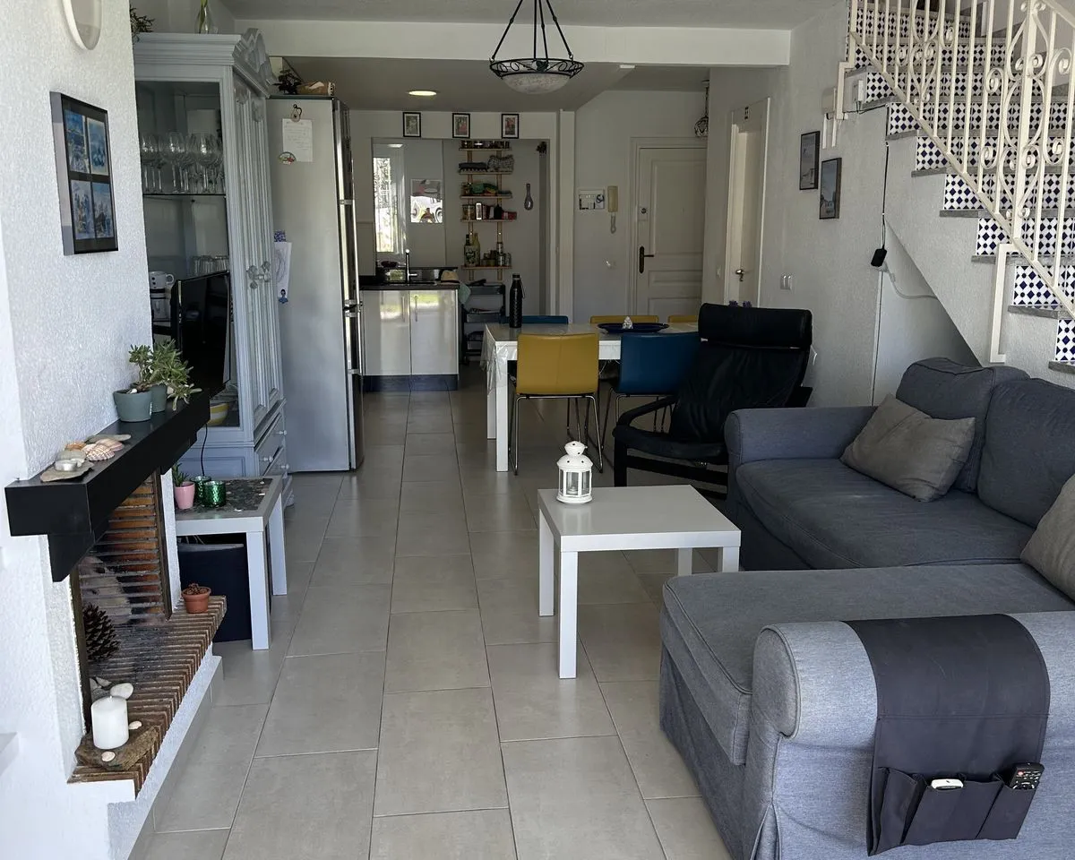 e8a4f02e-10e5-4b6a-a560-412b98096571