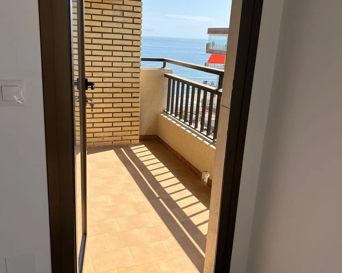 1aef66f7-1ea5-408a-8b91-581659356b1f