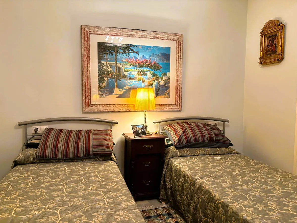 337c676b-d3bc-438e-8d1b-a3b621f639ea