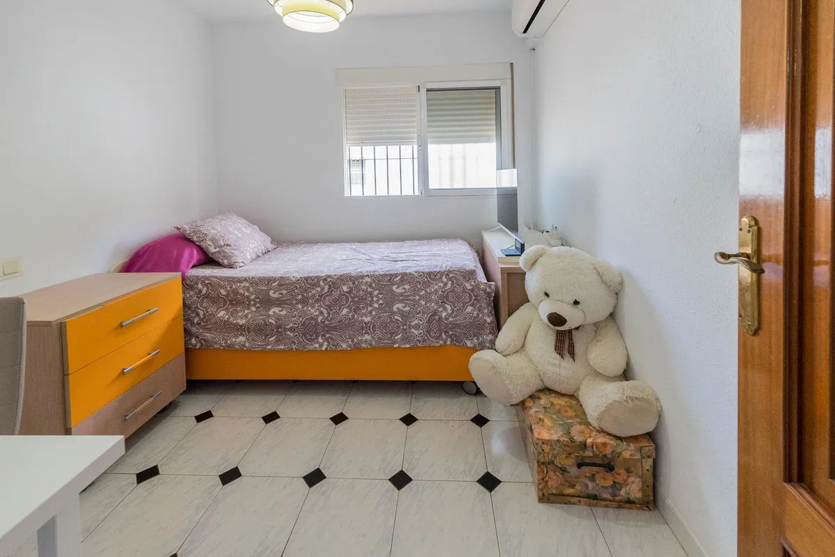 e6bf97d5-32ba-462f-a0c8-a240f93b24cf