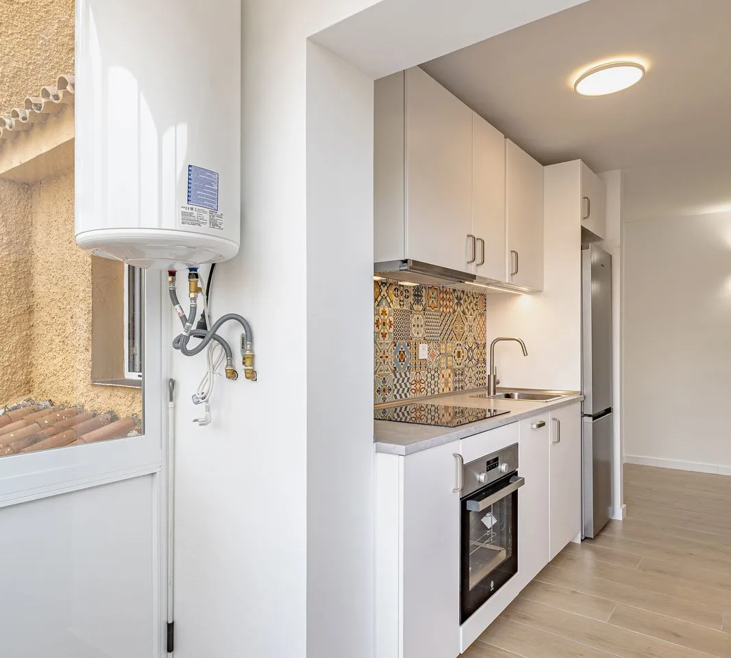 32b8b2ce-3b89-4d23-8945-437ceac5f9c0