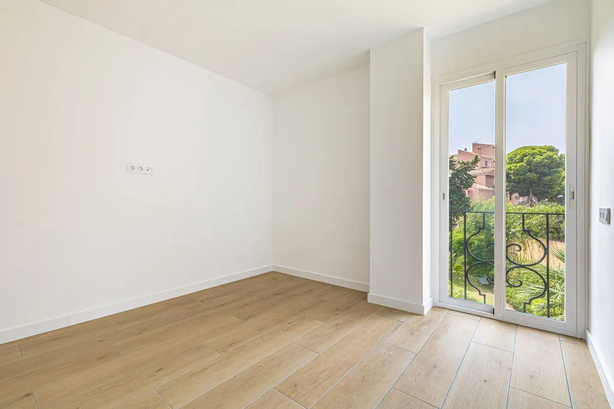 3e51a986-40cd-40a7-b652-fcb71428a2a1