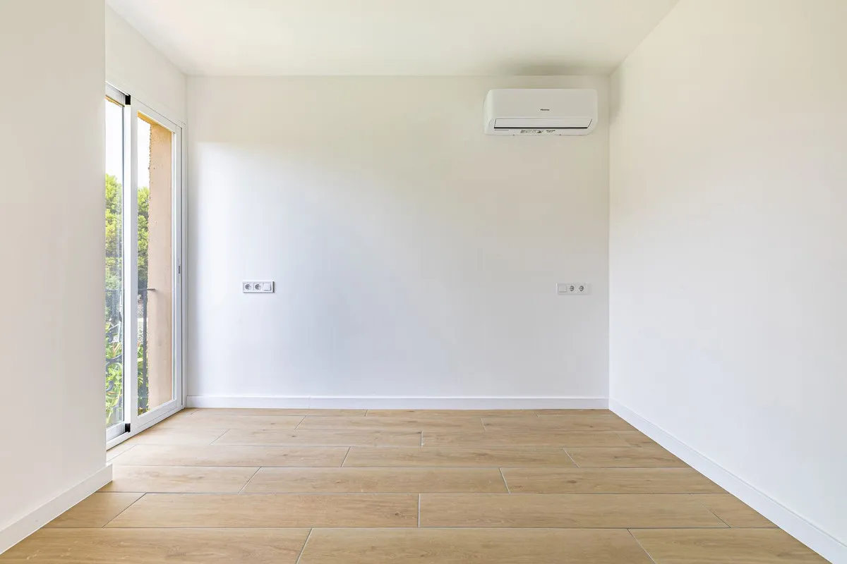 68448942-6ae8-4d1c-8cb6-29a77b98835e