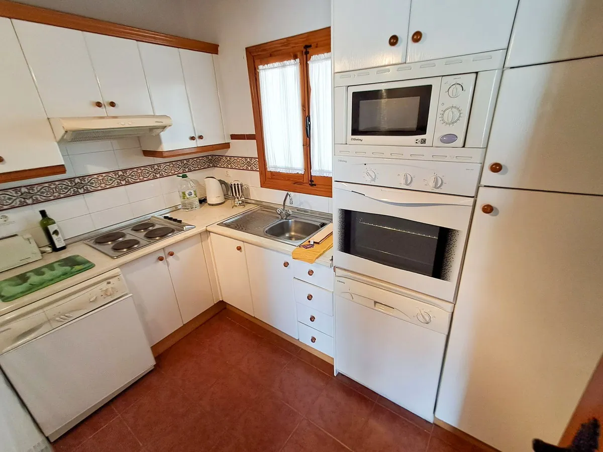 da4870e8-6194-4d67-80c2-8e7796c38eb2