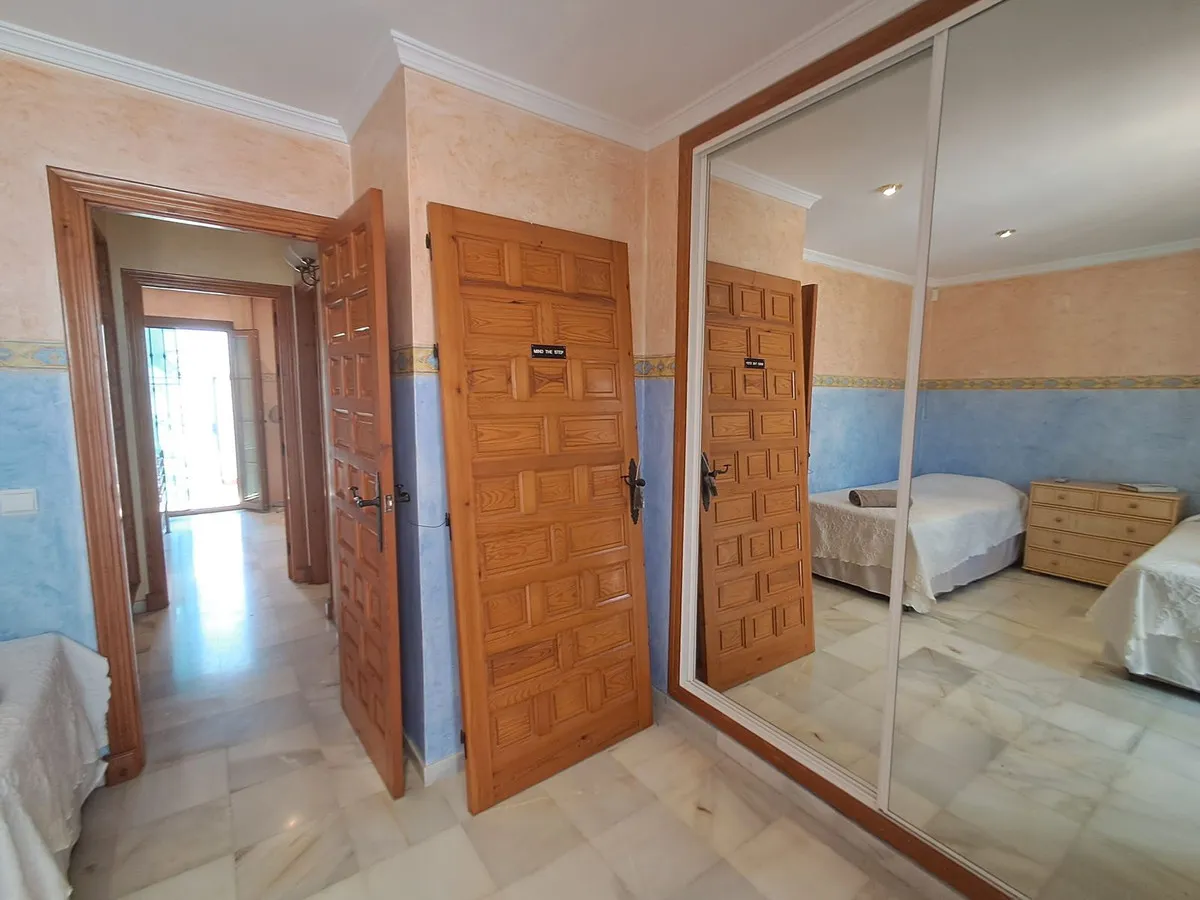 fb89725a-0183-48de-af58-fc8187576183