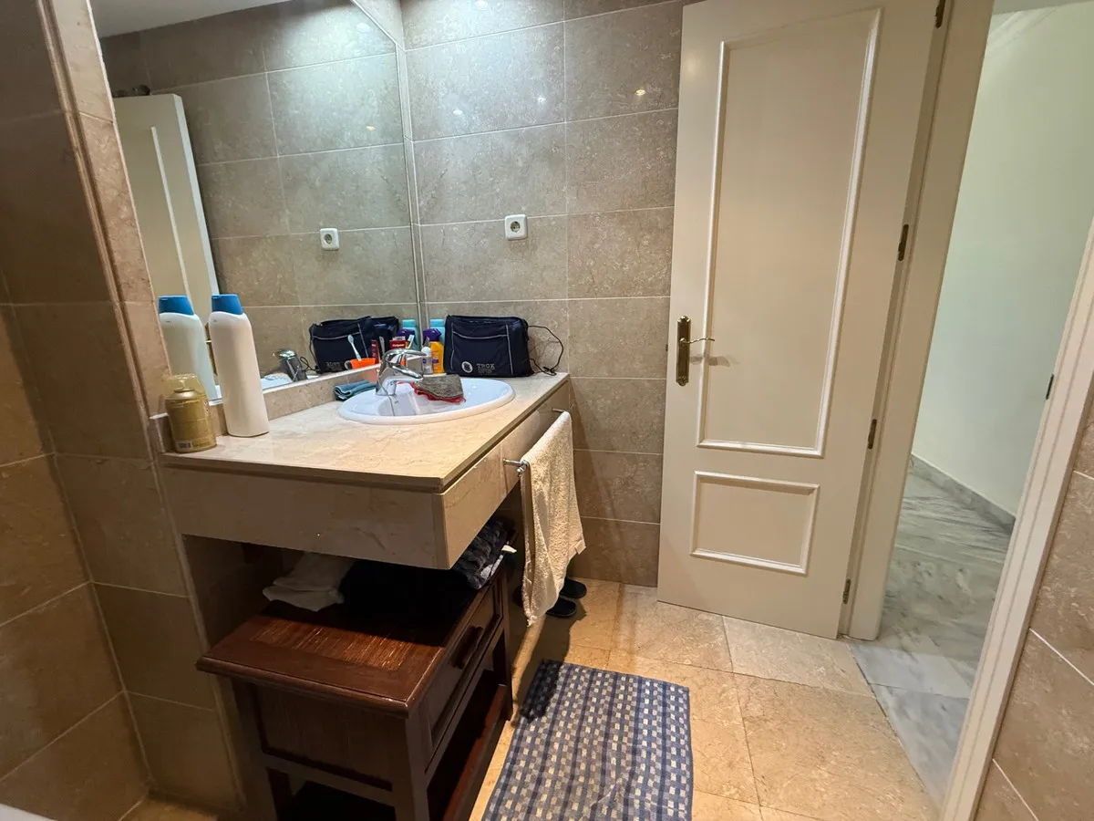 f1873e5e-c6b4-45a3-8640-73756dfb1876