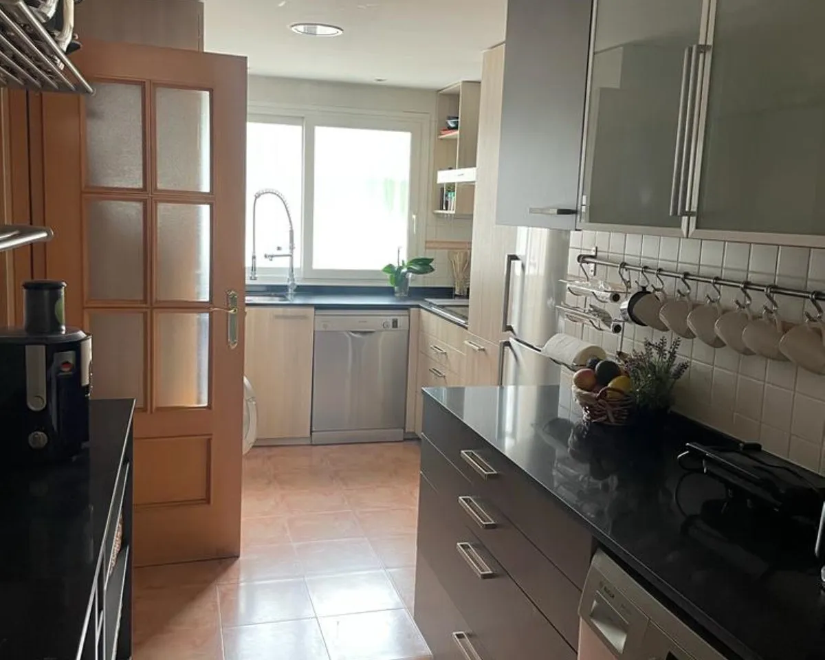 e7ee6d3c-ecb6-44a2-a0e0-647a20bd5746