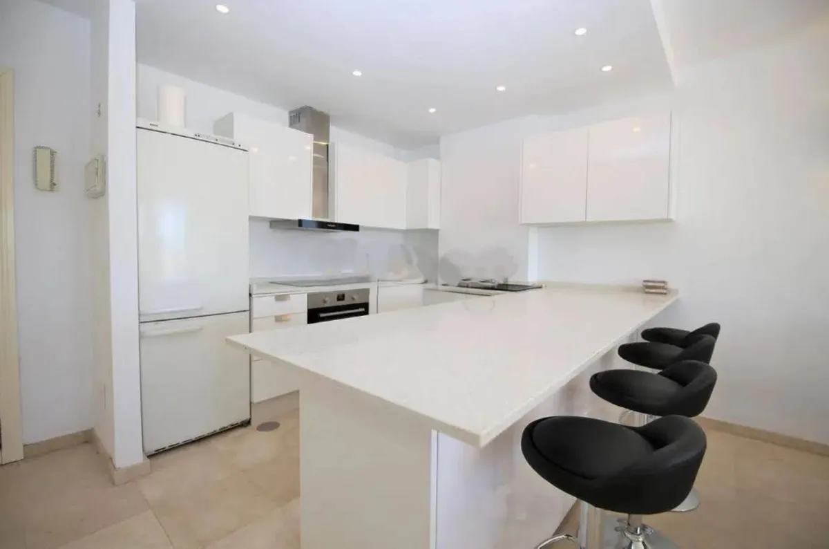 5e938660-9302-48c9-bfcb-30467275c586