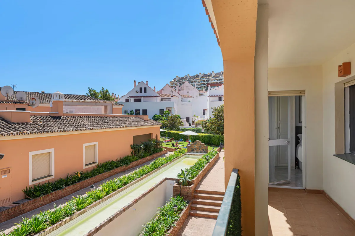 a8eba428-4caf-4296-ba59-a2ac7db92385