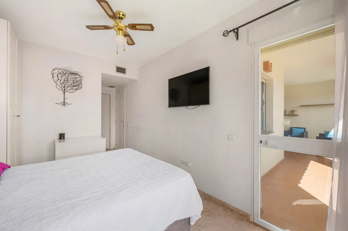 b40a7966-53a6-4018-8ebb-04c84f6581b9