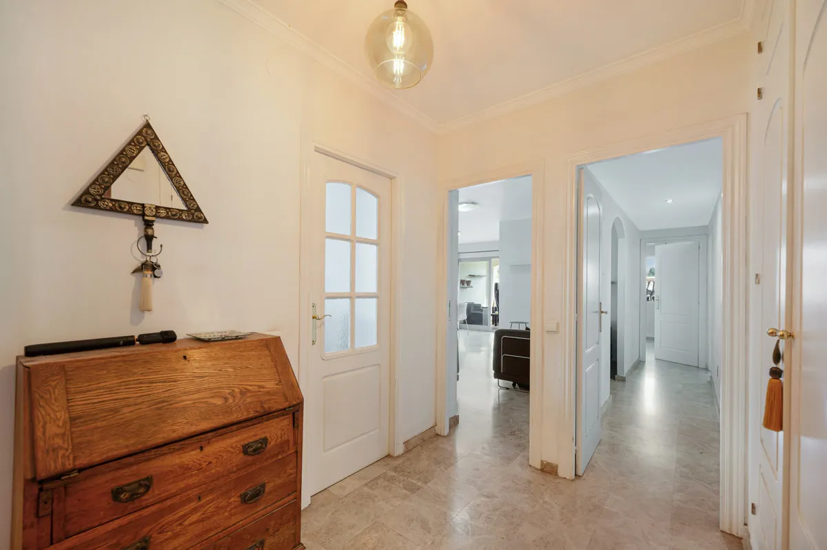 fb15d83c-650c-426e-a4b2-5730fea80fa4