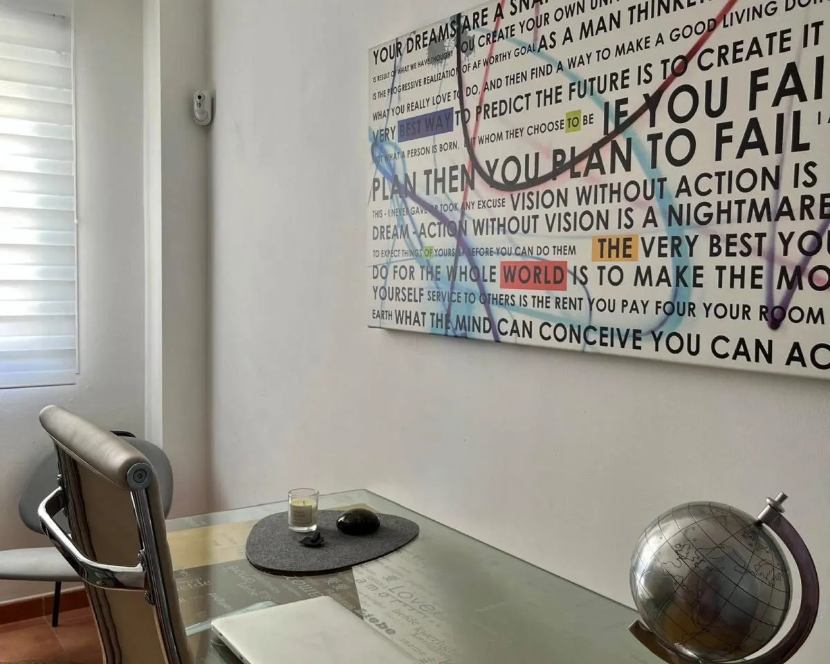 02502f76-d9fd-4112-bc4d-47a21ff87901