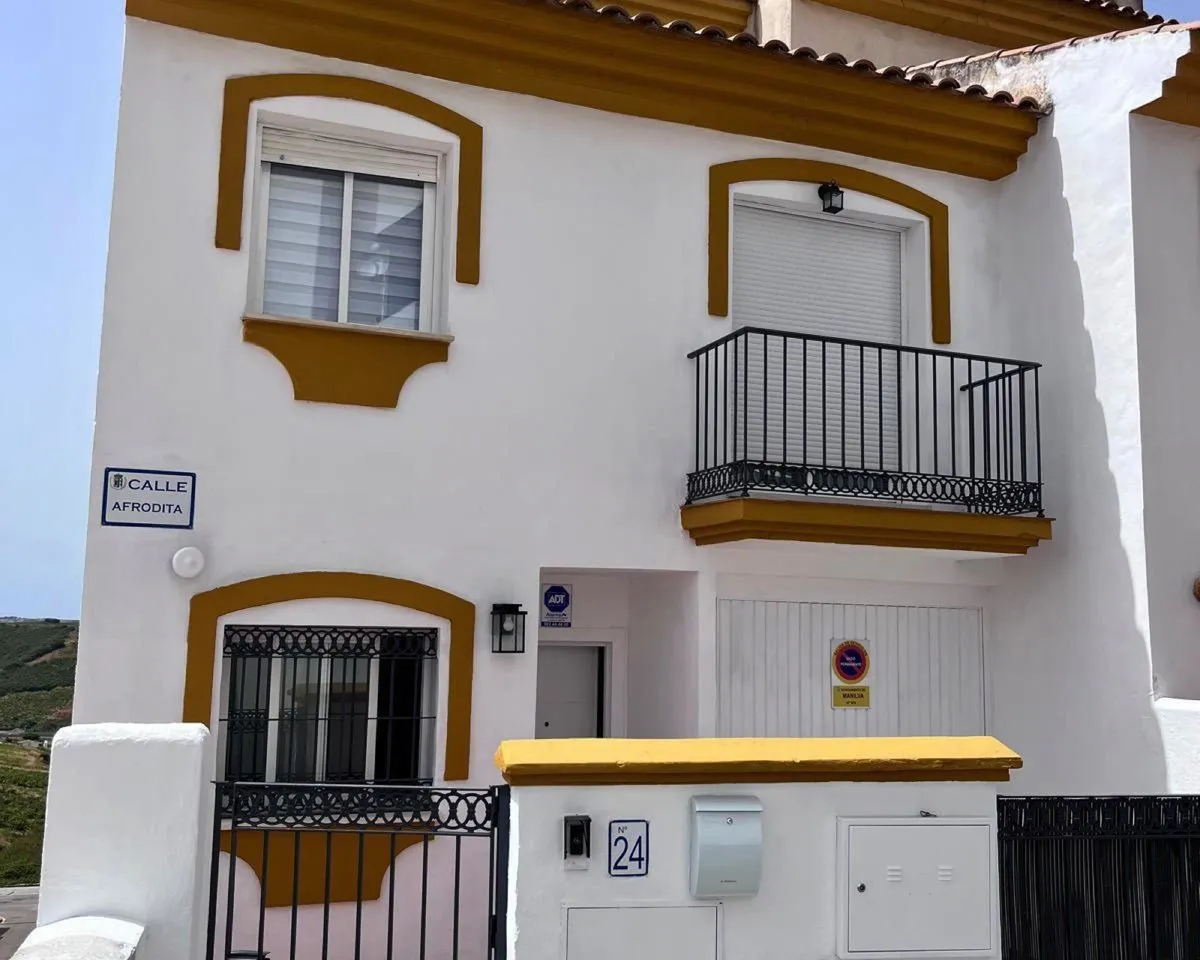 b418ceef-6c2e-4442-9e47-a3de481b20aa