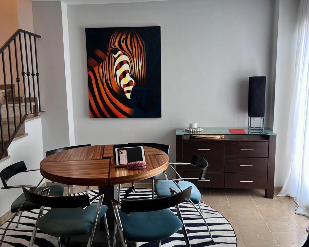 e8bbfe75-42b6-4edd-b469-8ee356b15094