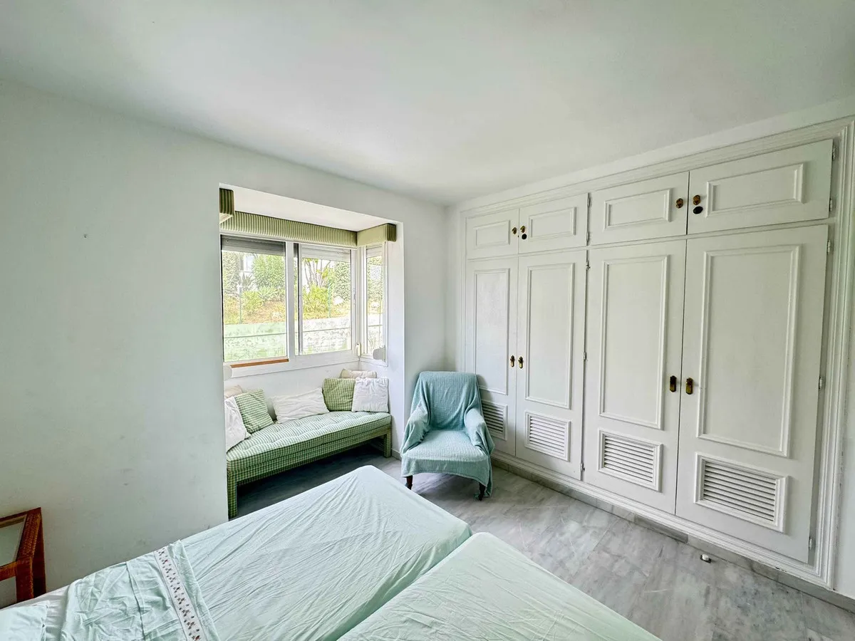 dfe1dbe4-9a3f-4ed2-ab47-72bd64c60e87