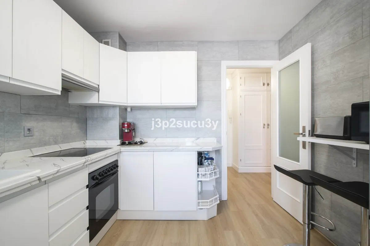 c1c81b89-86ff-4ffb-a4ee-b09783d9c5f3