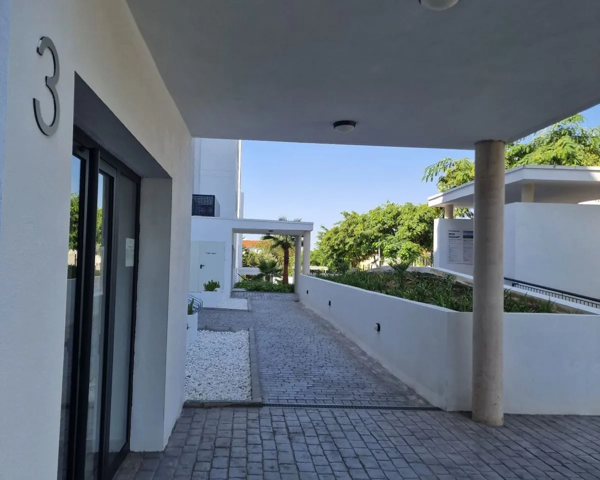 51e12938-02fe-4f3f-a67b-35335669d248