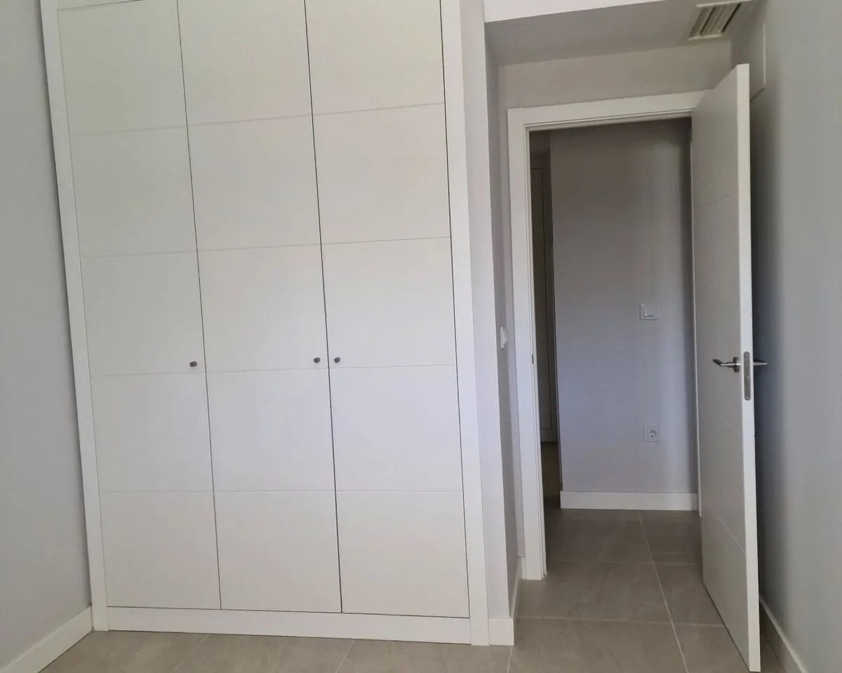 bfb4c0fd-1f93-41b3-9fdd-4f2b88c1db31