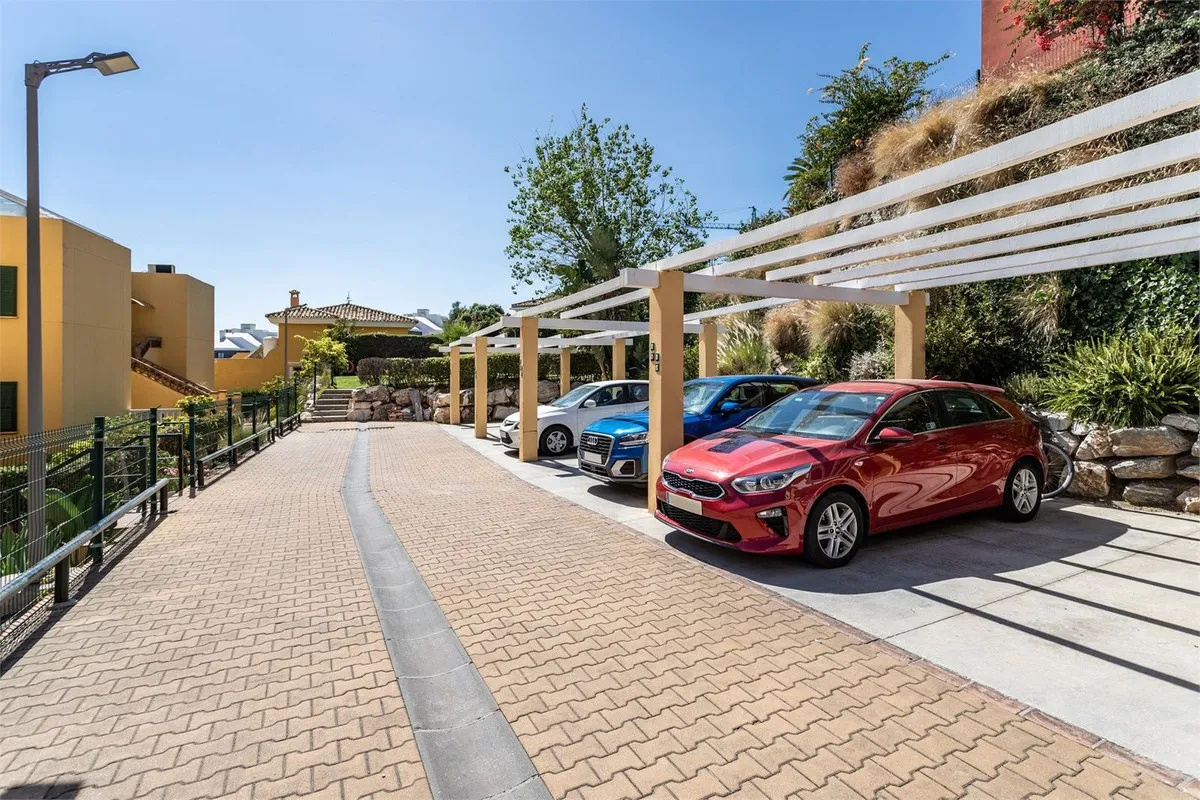 182b0b65-0abd-4176-af5a-699305fb8d5d