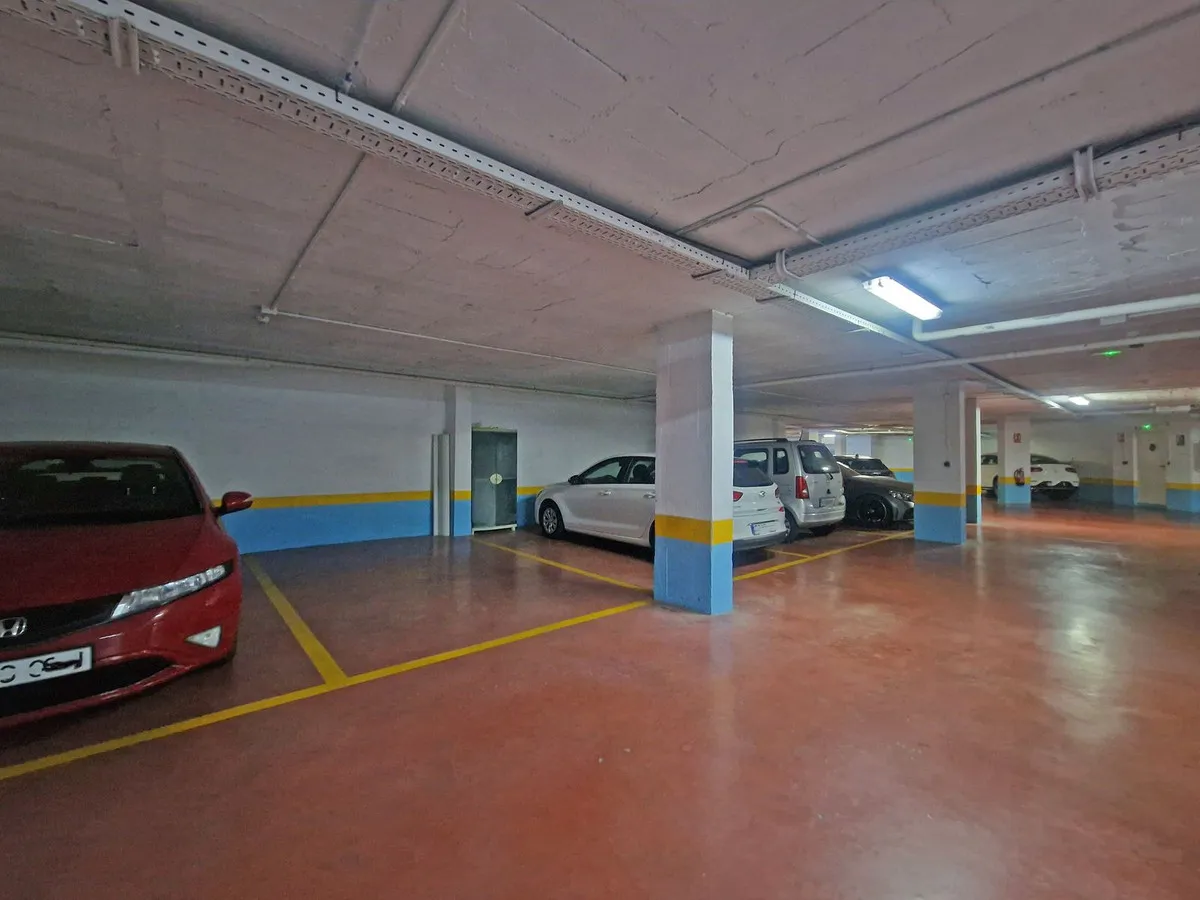 5213dc05-210b-462b-929a-aca1b08b7e1f