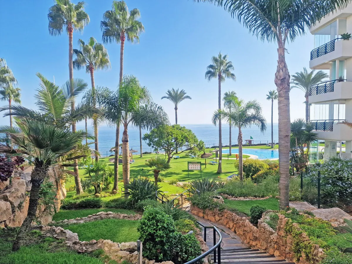 a936c34c-9b6b-4e68-add1-b78da4934b92