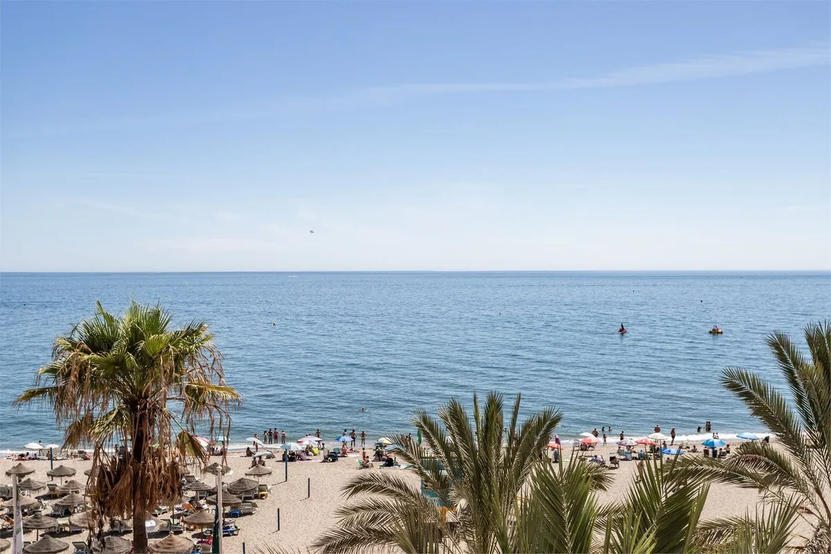 c82ae9ab-117b-4af1-85cd-c1d684dac8f7