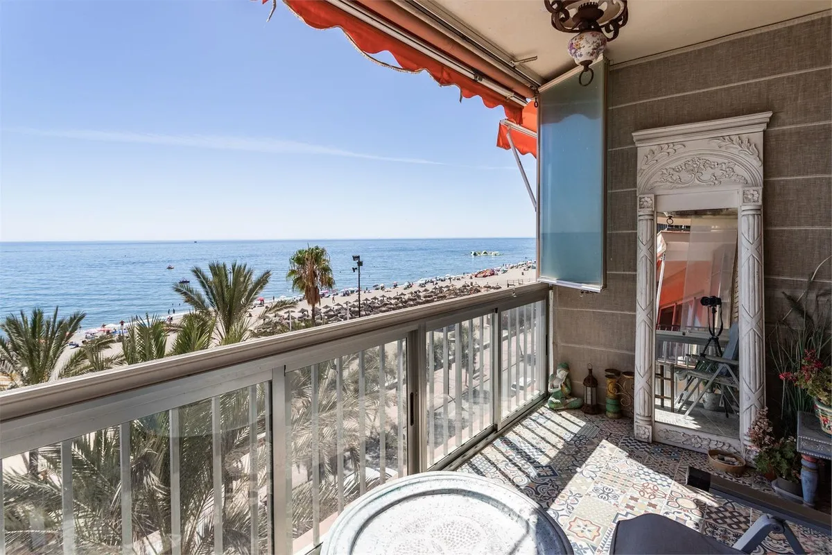 d3bcccc0-aa99-44f6-ab7b-ae5e41f2e0f7