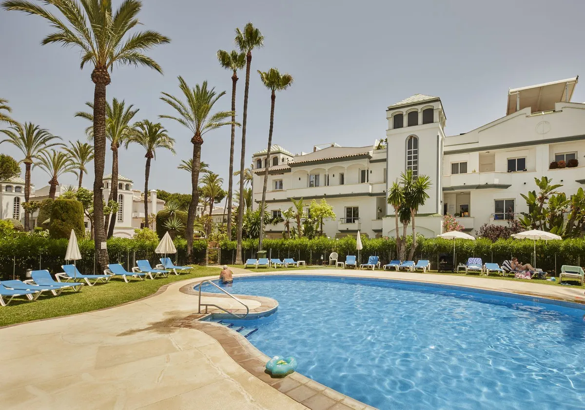 92954854-93c8-4d73-8dd6-be165f914fb0