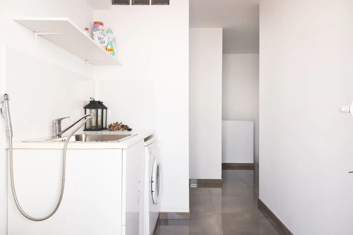 03b9f299-4363-4773-958d-bfbd4dee528d