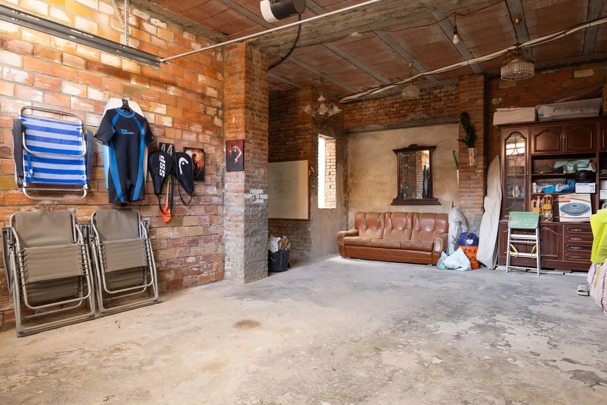 a7b18f73-6a5d-4e68-841f-adfa9cfb9dce