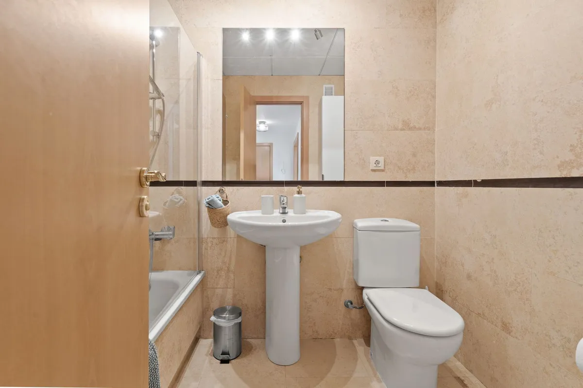 fdbc9ae8-bdcf-4c15-ae48-1bb6e46d4025