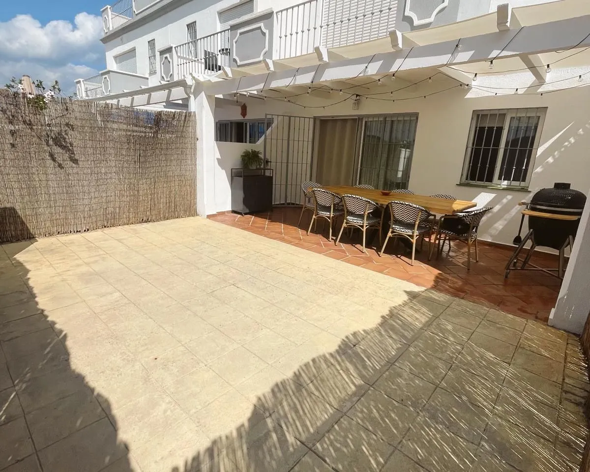 Golfside Semi-Detached House with Stunning Views