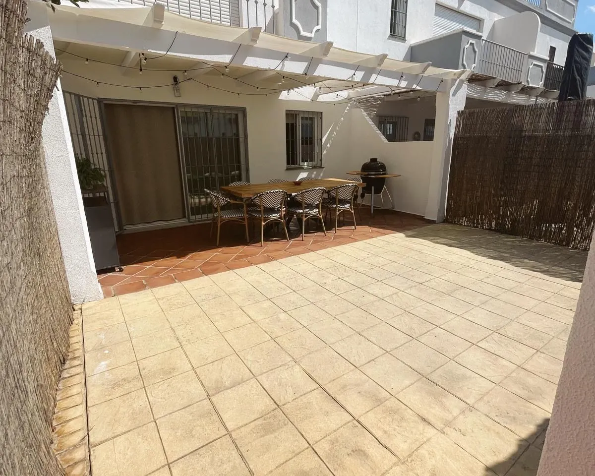 9ab8769d-e95b-4a03-89a1-5657bd433c0a