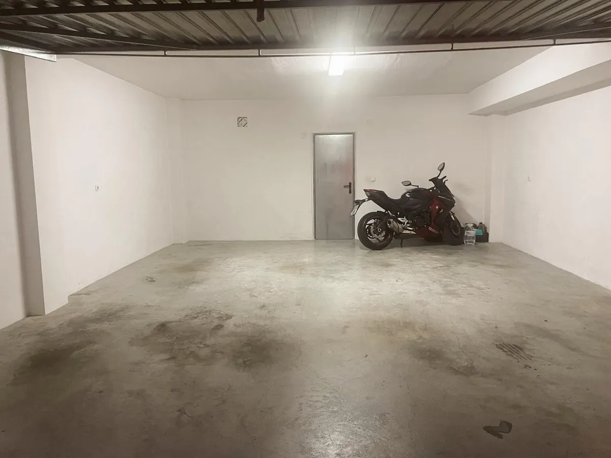 ec7f386a-6e45-438b-8ada-ad613c423944