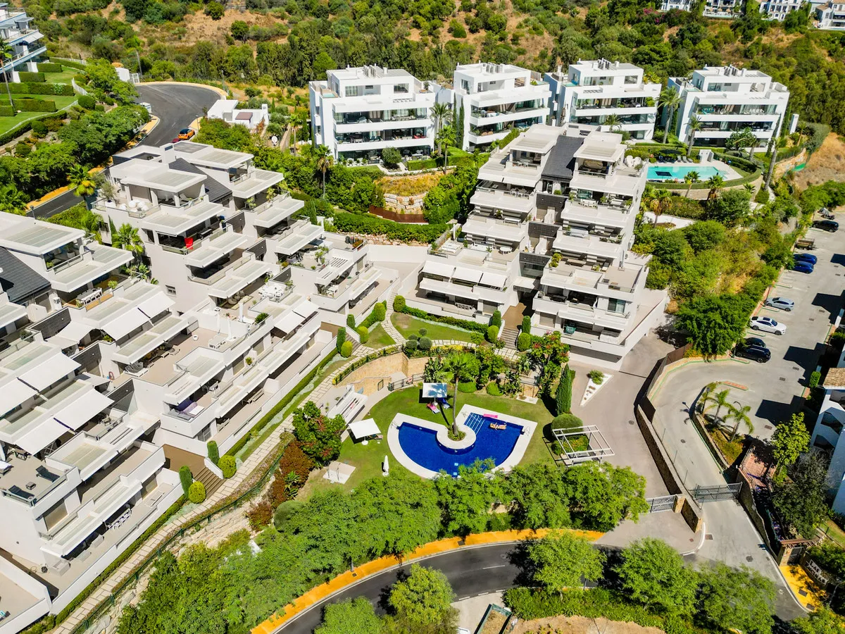 26dc8d8c-7828-43af-8a0b-93327be49ba1