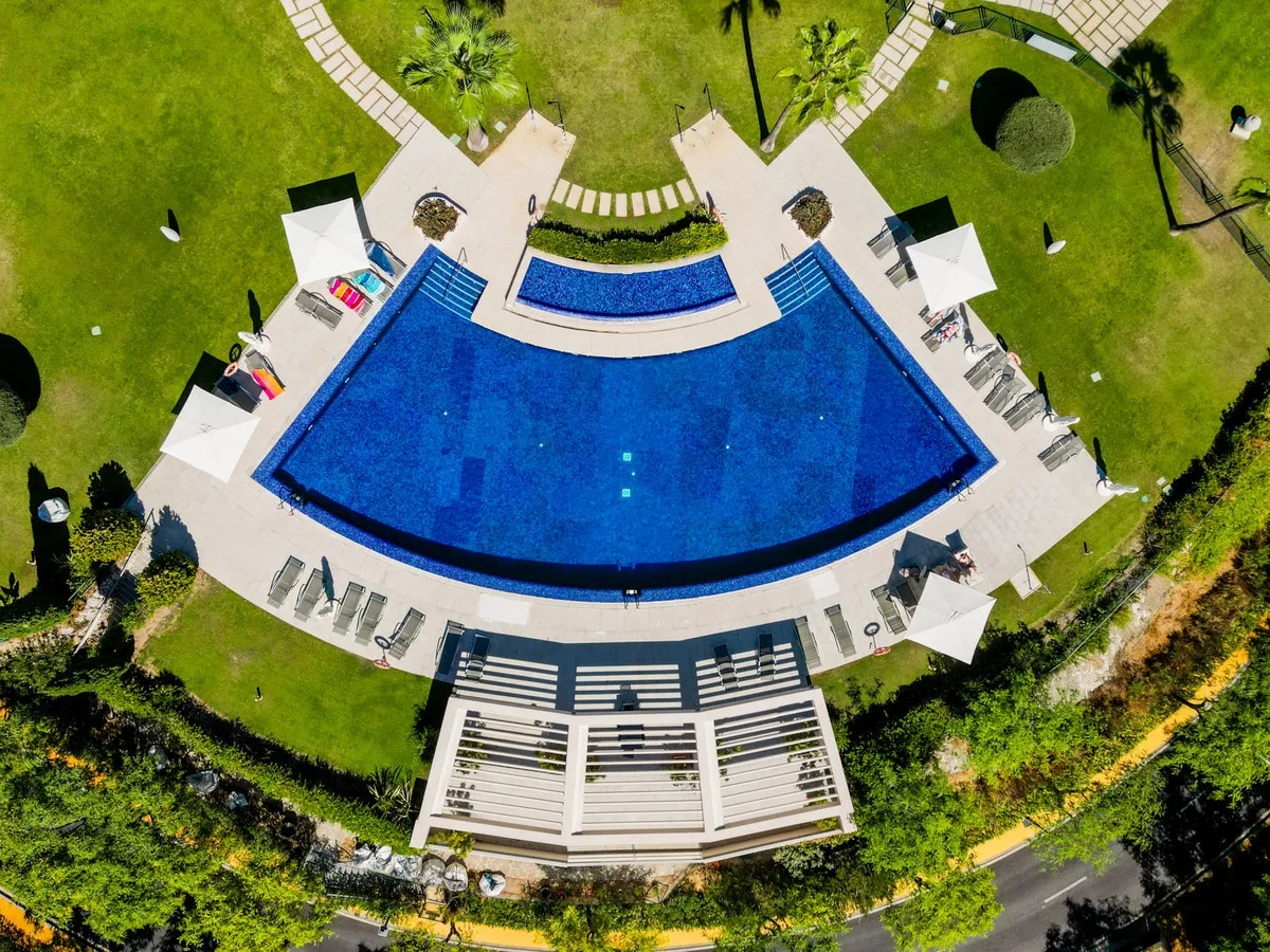 329cc8a3-cc39-4e02-a248-c988700cd450