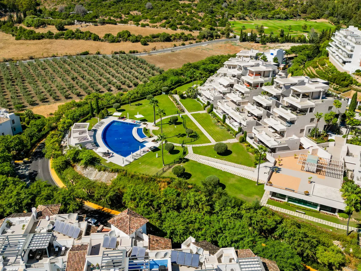 ada088df-4b93-4b08-a8c4-8d66b4923df3