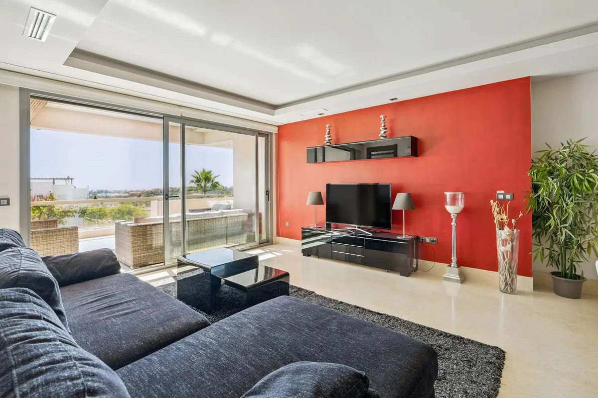 d1e75df6-7d5f-4363-bd82-5881abaad060