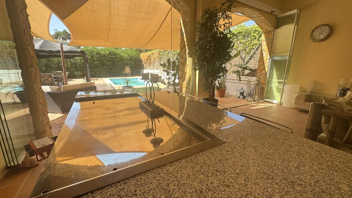 14a58ab1-77ce-490f-8048-de17a81e5e86