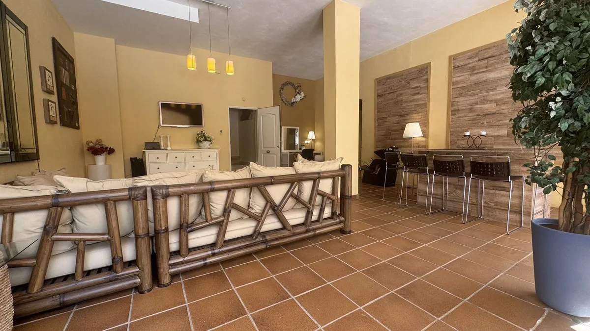 83cf5393-14a0-4cf7-8701-020b3ac4d841