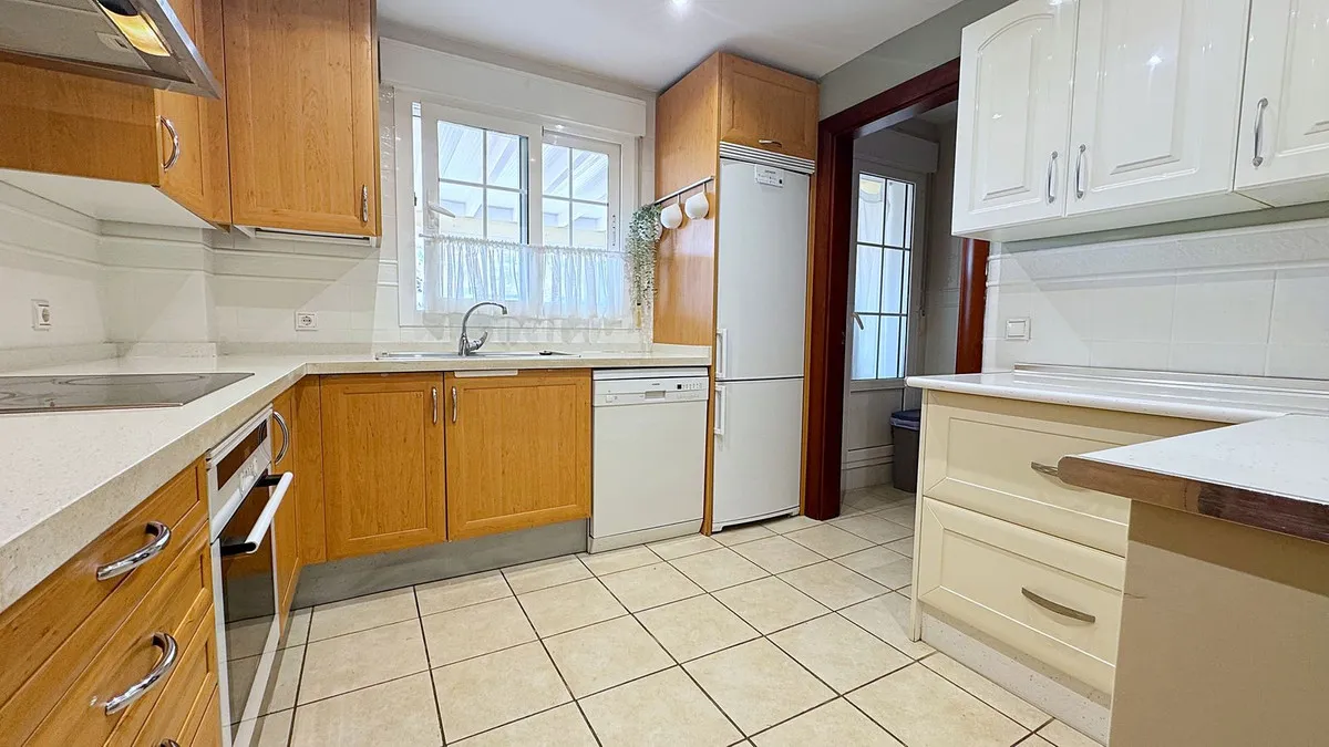 9c11a500-4f58-44f2-b204-b27dcb71a3ba